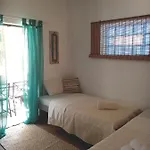 Votsalon House Hostel Καταστάρι