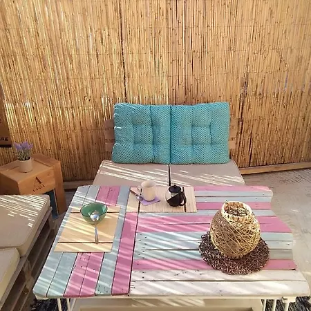 بيت شباب Votsalon House