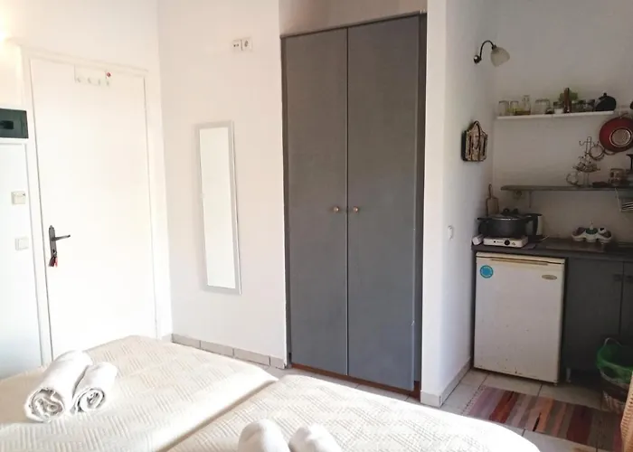 Votsalon House Vandrarhem *