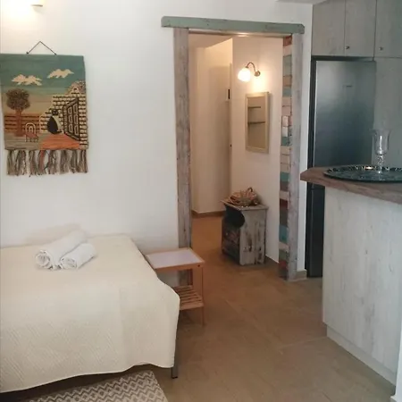Votsalon House *