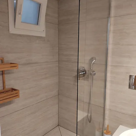 Votsalon House * Katasztári