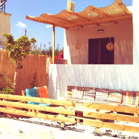 Hostel Votsalon House - 30 Meters From Alykes *